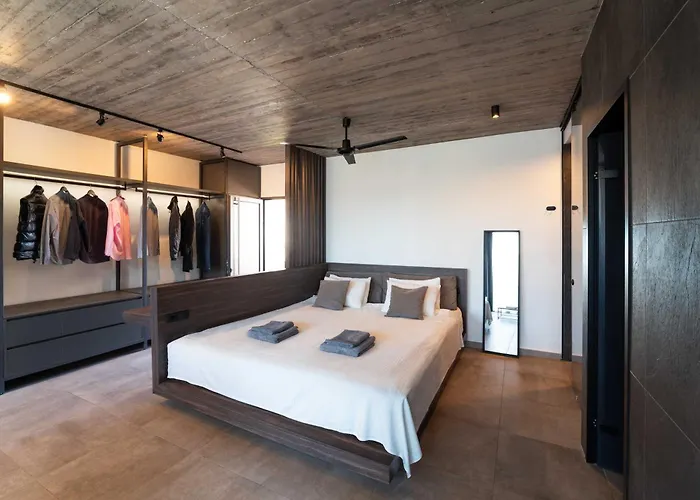 Golden Sun Luxury Adults Only Apartman